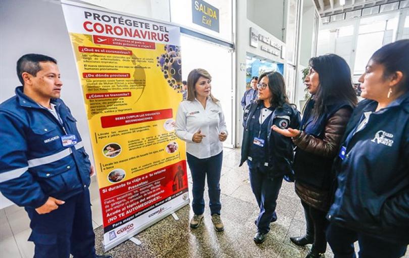 Control en aeropuerto de Cusco ante riesgo de coronavirus Ministra de Salud afirma que estamos preparados para detectarlo.