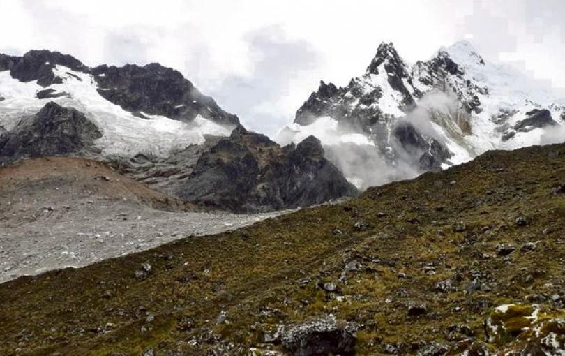 Peligro atención INAIGEM advierte que aún hay gran cantidad de volumen en la laguna Salkantaycocha y podría provocar un nuevo aluvión en Santa Teresa Deglaciación del nevado Salkantay podría provocar un nuevo aluvión en el distrito de Santa Teresa.